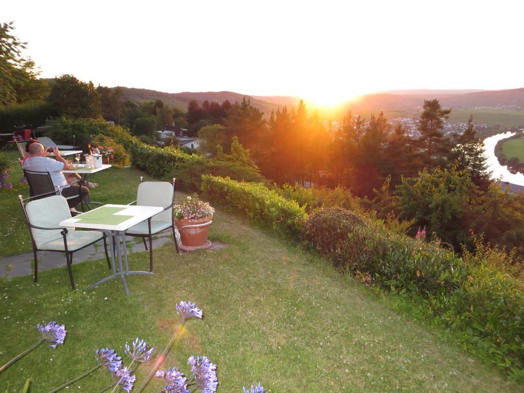 Gaestehaus-Weingut Loersch Leiwen Bagian luar foto